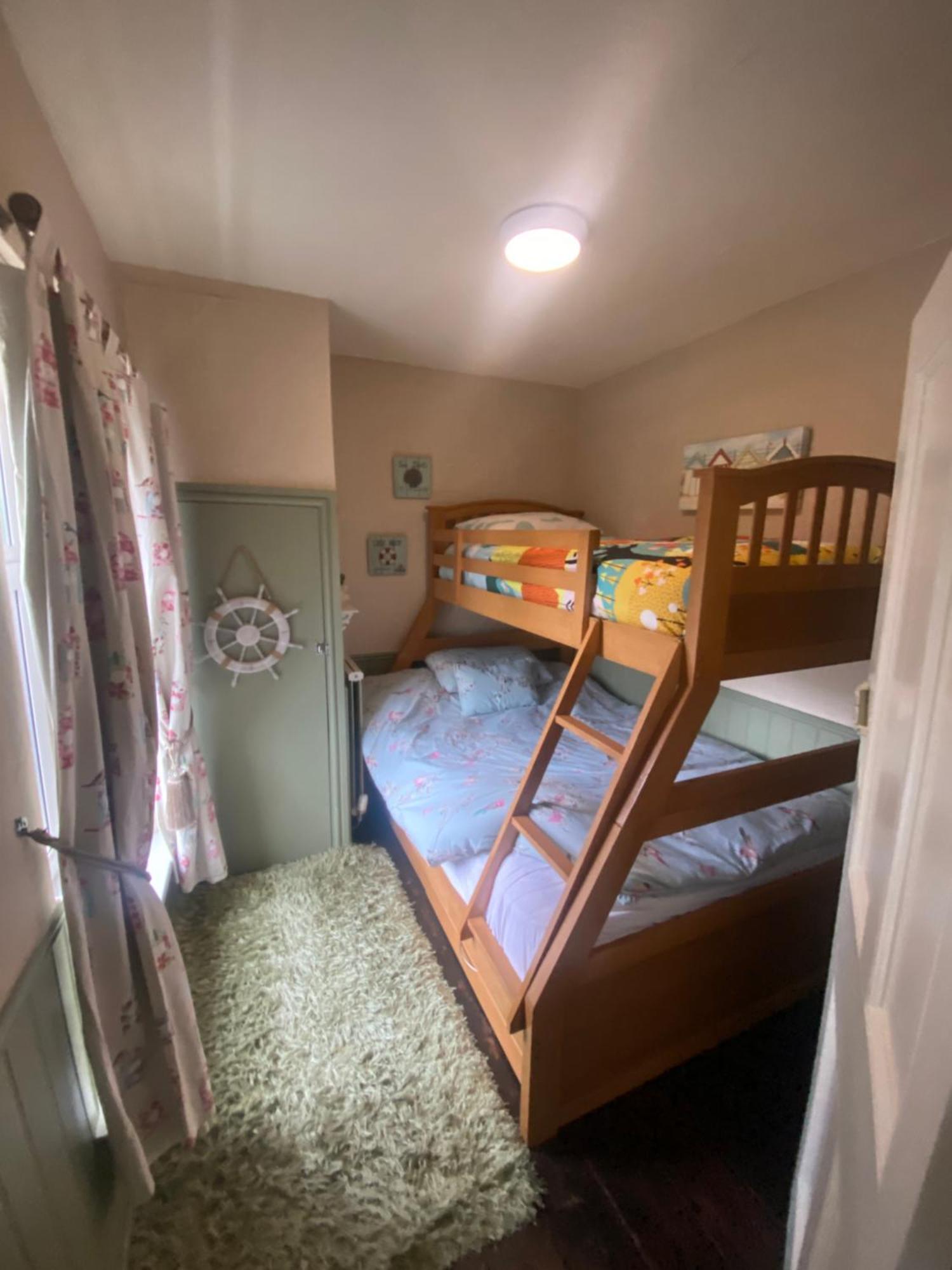 3 Bed Town House Llandeilo Carmarthenshire 빌라 외부 사진